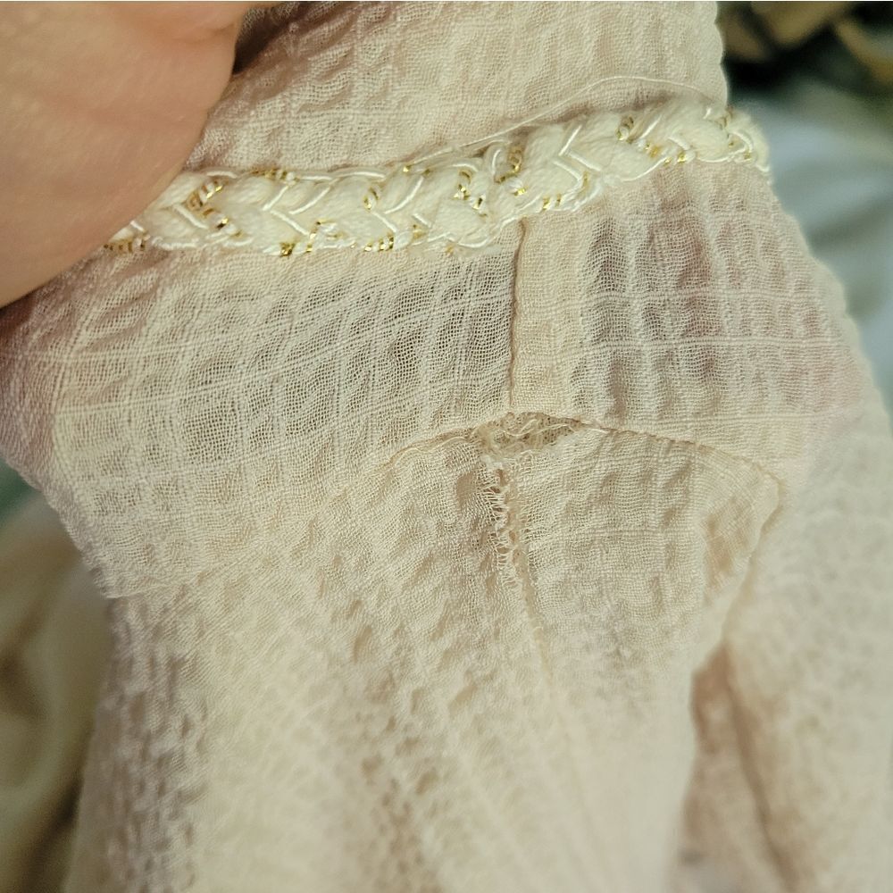 Carolina Belle pleated book top - Picture 11 of 11